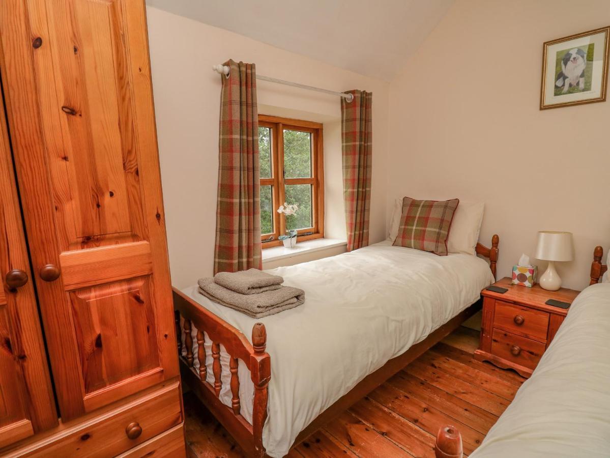 Byrdir Cottage Llanwrthwl Экстерьер фото
